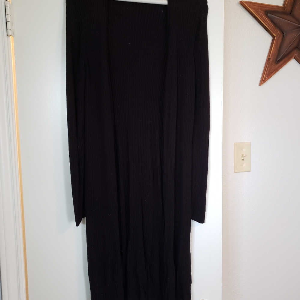 Ribbed black cardigan